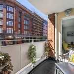 Deluxe Apartment With Terrace Over Harrods